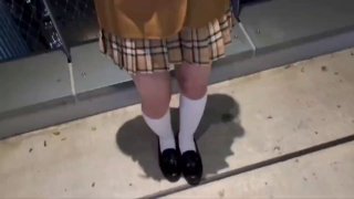 数年後再相逢，曾經被我喜歡的幼齡鄰居，竟對我的貧乳大笑──現在已經成熟急速成長，J罩杯的我，用極度的乳揉來讓他理解